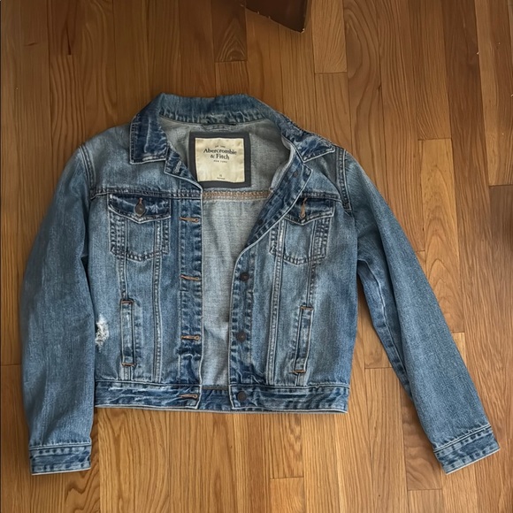 Blue Denim Jacket - Abercrombie and Fitch - Picture 2 of 3